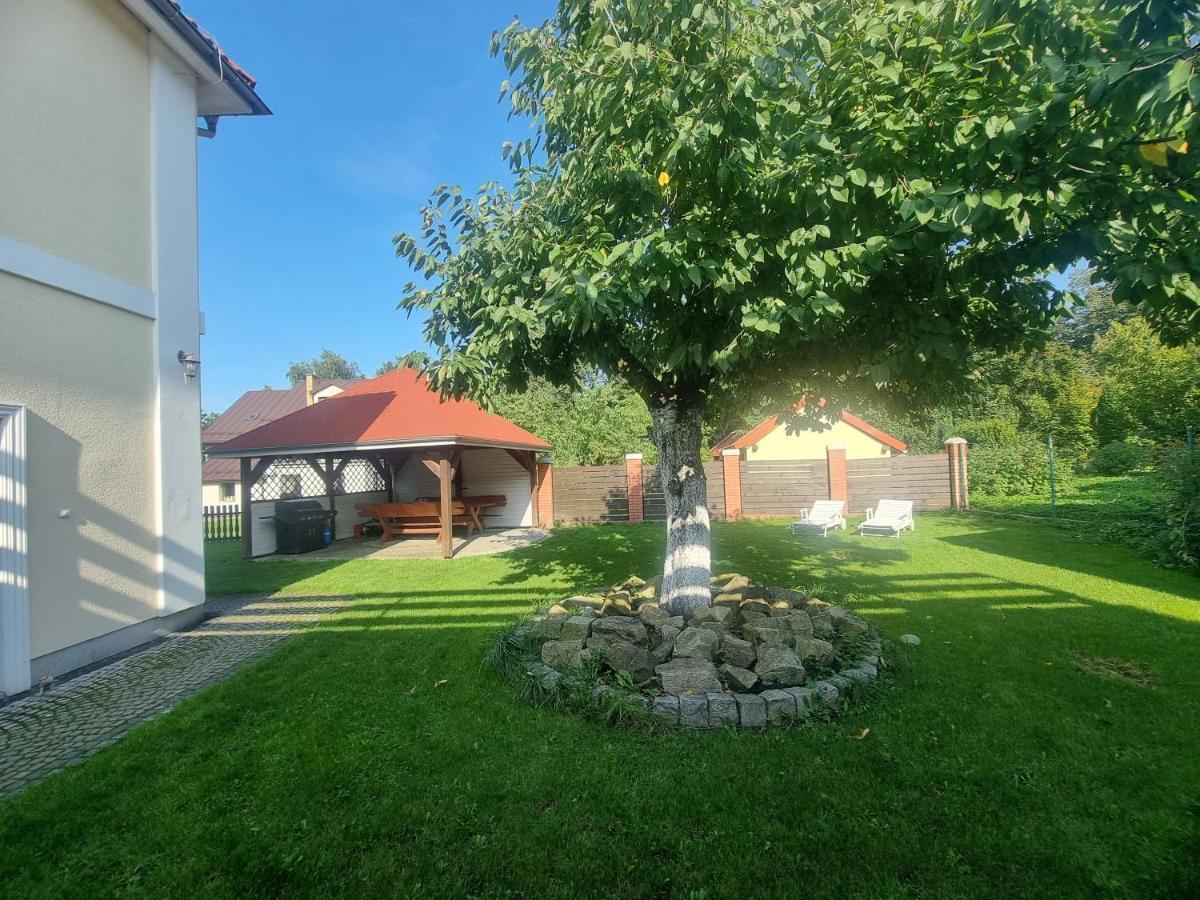Apartament W Karkonoszach Lägenhet Kowary Exteriör bild